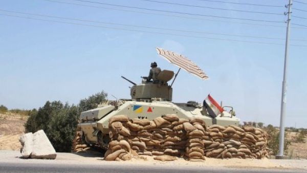 دبابة للجيش المصري في سيناء
