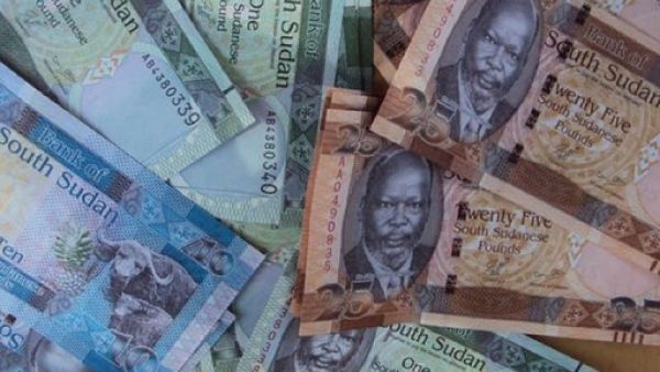 خسرت العملة السودانية أكثر من نصف قيمتها منذ انفصال جنوب السودان