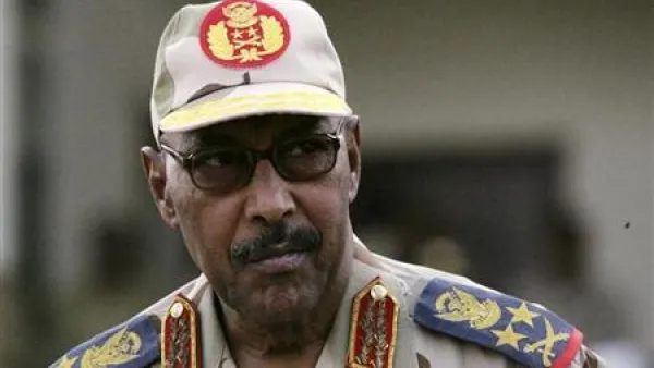 وزير الدفاع السوداني عبد الرحيم محمد حسين
