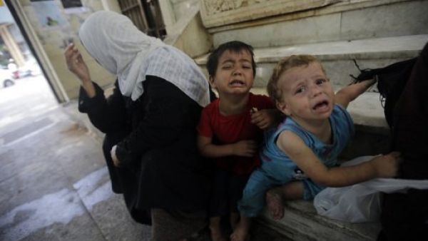 عائلة سورية نازحة في لبنان
