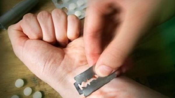 انتحار المراهقين انتحار المراهقين