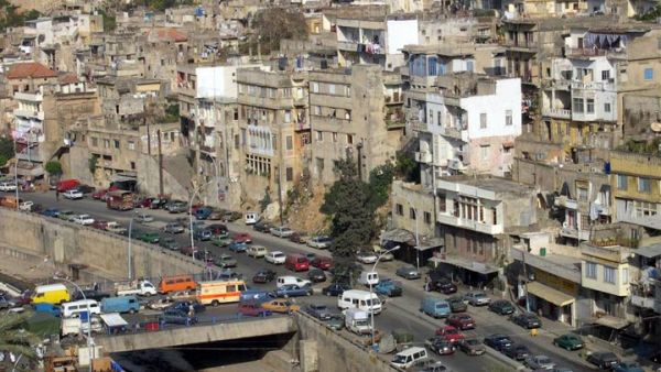Rival neighborhoods Bab al Tabbaneh and Jabal Mohsen have fought since the Lebanese civil war. (AFP/File)