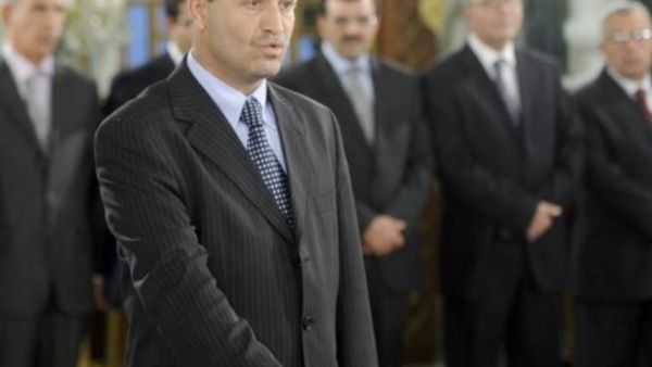 وزير الثقافة مهدي مبروك عند قسمه اليمين كوزير