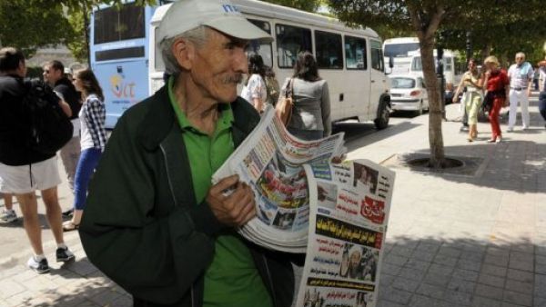 بائع صحف في تونس بائع صحف في تونس