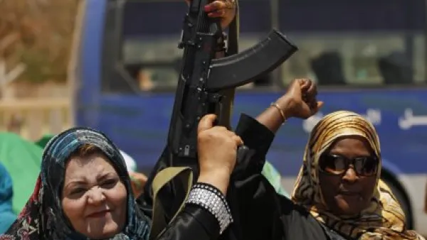 بوتفليقة رفض الرد على مكالمة القذافي