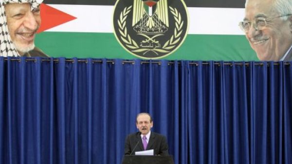 ياسر عبد ربه في مؤتمر صحافي في رام الله