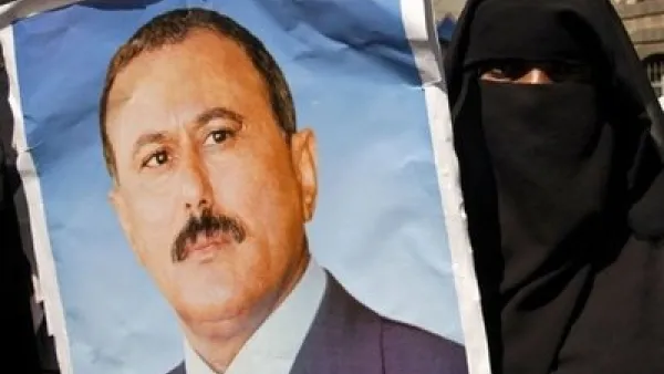 مقتل طالبين في اليمن 