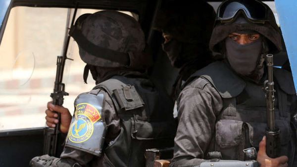إصابة 4 من الشرطة باعتداء مسلح في الوادي الجديد جنوبي مصر