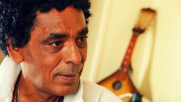 الفنان محمد منير