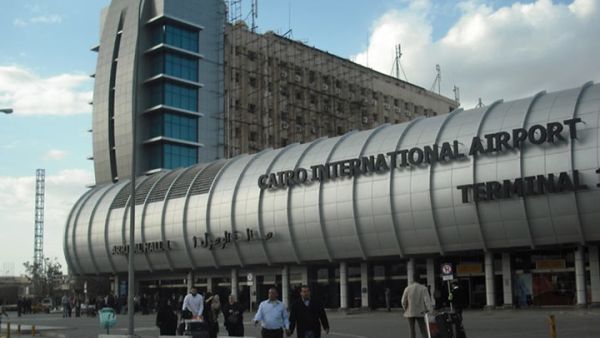 مطار القاهره
