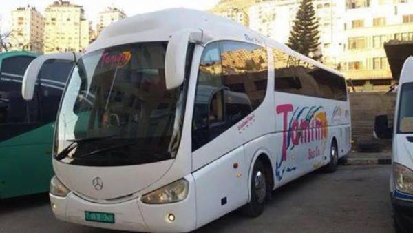 الجيش الاسرائيلي يستولي على حافلات شركة نقل فلسطينية بنابلس
