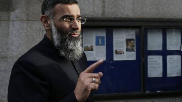 الداعية البريطاني المتشدد انجم شودري