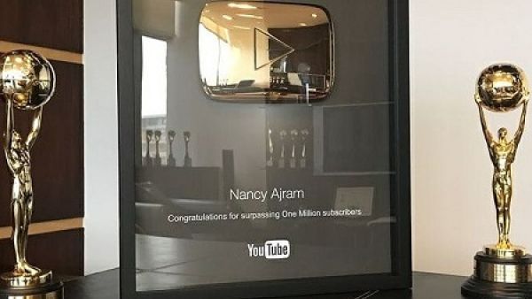 نانسي عجرم تحصد جائزة (يوتيوب) الذهبية 