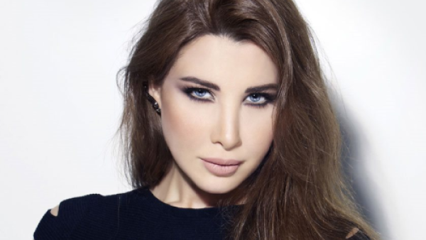 نانسي عجرم تُرّوج للمجموعة الجديدة من داماس "فرفشة" 