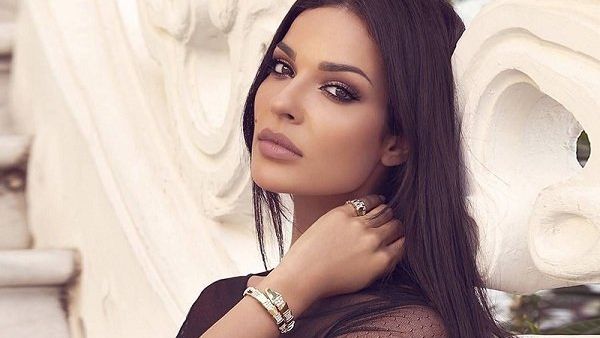النجمة اللبنانية نادين نسيب نجيم