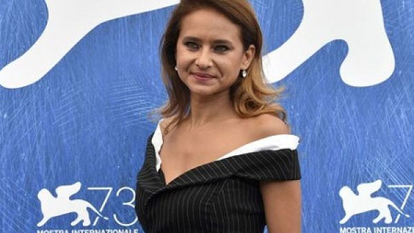 نيللي كريم ضمن لجنة تحكيم مهرجان فينسيا السينمائي