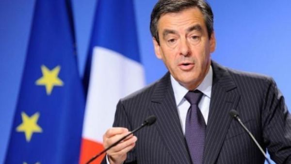 رئيس الوزراء الفرنسي يشير إلى ان صالح يملك "جواز سفر دبلوماسي من النيجر" رئيس الوزراء الفرنسي يشير إلى ان صالح يملك "جواز سفر دبلوماسي من النيجر"