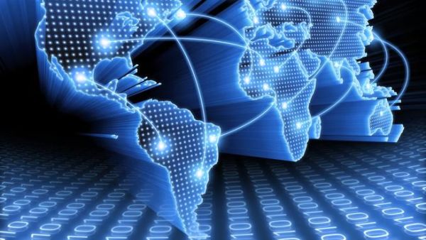 فيسبوك لديها 1.1 مليار مستخدم فعال شهريا حول العالم