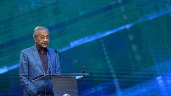 رئيس الوزراء الماليزي مهاتير محمد
