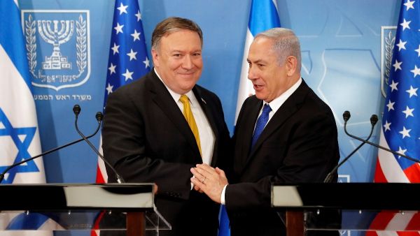 رئيس الوزراء الإسرائيلي بنيامين نتانياهو ووزير الخارجية الأميركي مايك بومبيو