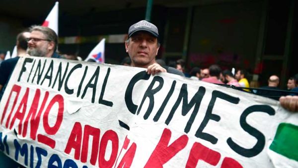 الاضراب أدى الى عرقلة خطوط النقل البحري نحو الجزر 