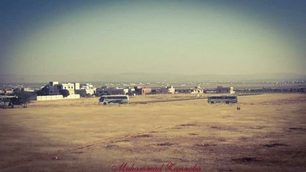 دخول الحافلات الى البلدتين المحاصرتين منذ عام 2015