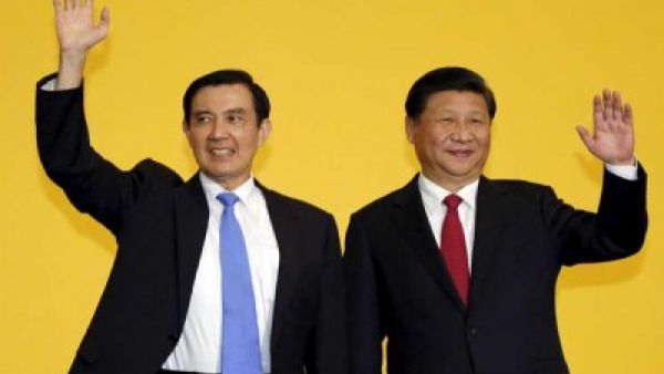 مأدبة عشاء جمعت بين الرئيس الصيني شي جين بينغ ونظيره التايواني ما يينغ جيو