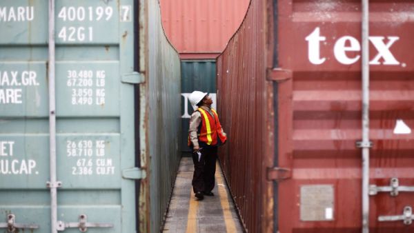  مصادرة كمية كبيرة من الأسلحة المنتجة في كوريا الشمالية