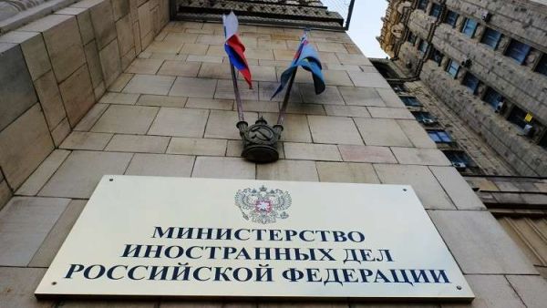 وزارة الخارجية الروسية، تحذر مواطنيها الراغبين في السفر إلى الخارج من المظاهرات