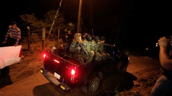  “هيرنانديز″ (51 عامًا) شغلت منصب وزيرة الاتصالات ومستشارة مقربة لشقيقها رئيس هندوراس