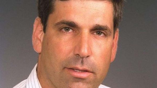  الوزير السابق “جونين سيغيف”