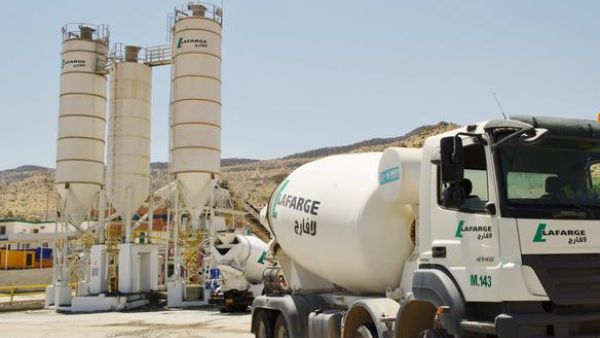دعوى قضائية ضد مجموعة لافارج العملاقة للإسمنت
