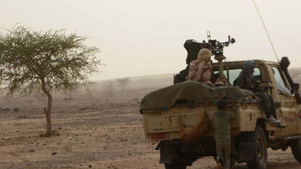 متشددون على صلة بتنظيم القاعدة الإرهابي يشنون هجمات مسلحة على وسط مالي