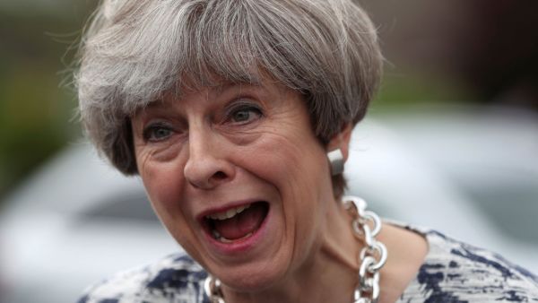 رئيسة الوزراء البريطانية تيريزا ماي