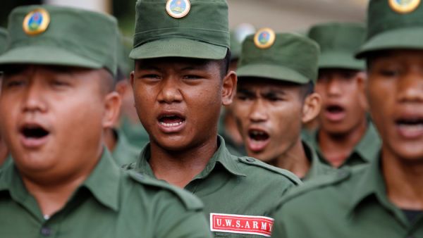 عسكريون في ميانمار
