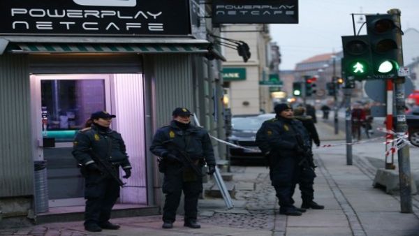 القبض على 4 أشخاص يشتبه في أن تنظيم الدولة قد جندهم في سوريا 