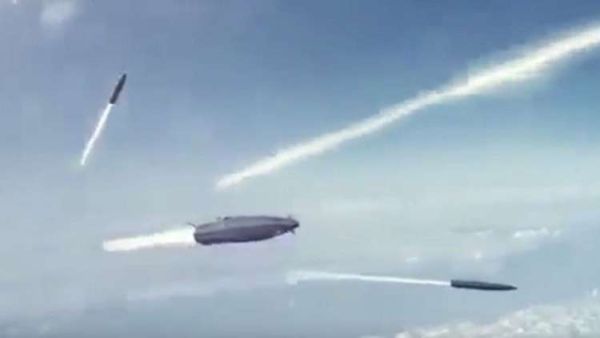 مدى الصاروخ يبلغ 150 كيلومترا، وطوله 4.7 متر وكتلة الرأس الحربي 150 كيلوغراما