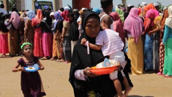 يعاني أفراد الروهينغا من العنصرية في ميانمار ذات الأغلبية البوذية