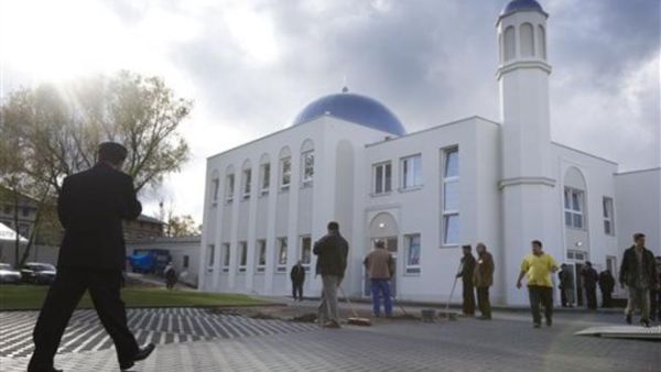 مسجد في مدينة المانية