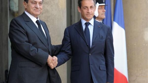 مبارك بعد لقائه الرئيس الرفنسي نيكولا ساركوزي 