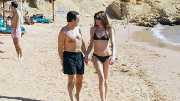 الرئيس الفرنسي وزوجته كارلا بروني خلال اجازة خاصة في مصر/أرشيف