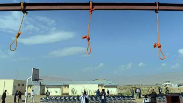 Nooses hang at Pul-e-Charkhi prison, on the outskirts of Kabul on Oct. 8, 2014. (AFP/File) Nooses hang at Pul-e-Charkhi prison, on the outskirts of Kabul on Oct. 8, 2014. (AFP/File)