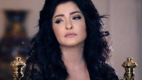 علا غانم تكشف عن إصابتها بورم 