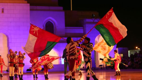 ألوان متغيرة في الساحة العمانية