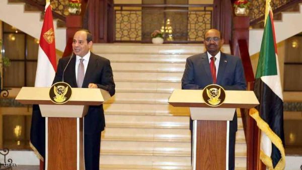 الرئيسان خلال مؤتمر صحفي بالخرطوم
