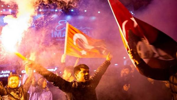 مرشح المعارضة يعلن فوزه ببلدية اسطنبول