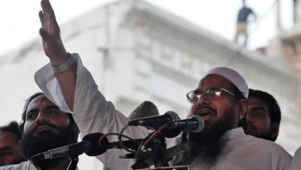 تجددت الاشتباكات الأحد دون نجاح قوات الأمن في إخراج المحتجين من الشوارع