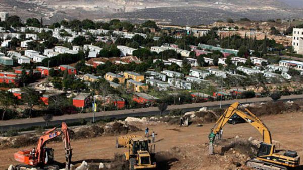 إخلاء عمونة سيمهد الطريق للاستيلاء على أملاك الغائبين في الضفة