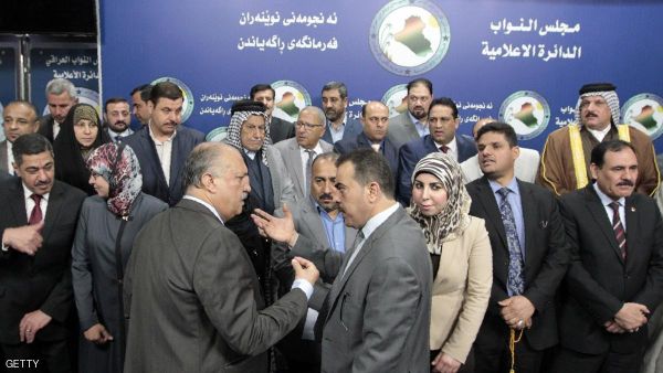 قدم رئيس الحكومة تشكيلا وزاريا معدلا الثلاثاء، بعدما رفضت الكتل السياسية الرئيسية في البرلمان التشكيل الأول
