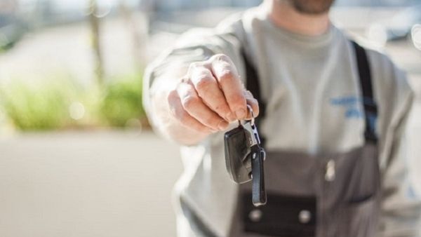 Here's a new way to help you pay off your mortgage using Airbnb. (Pexels)